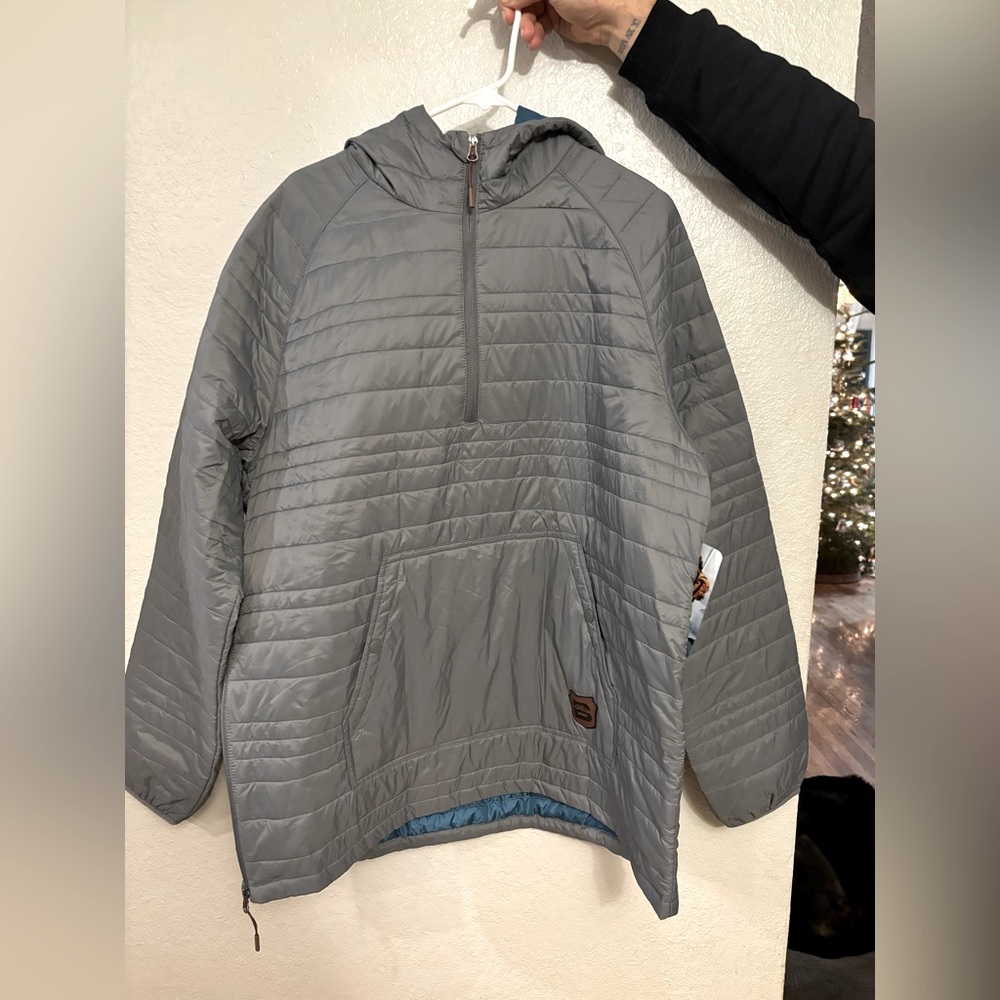 Be Boundless men’s waterproof pullover jacket. Never worn. Still has tags.